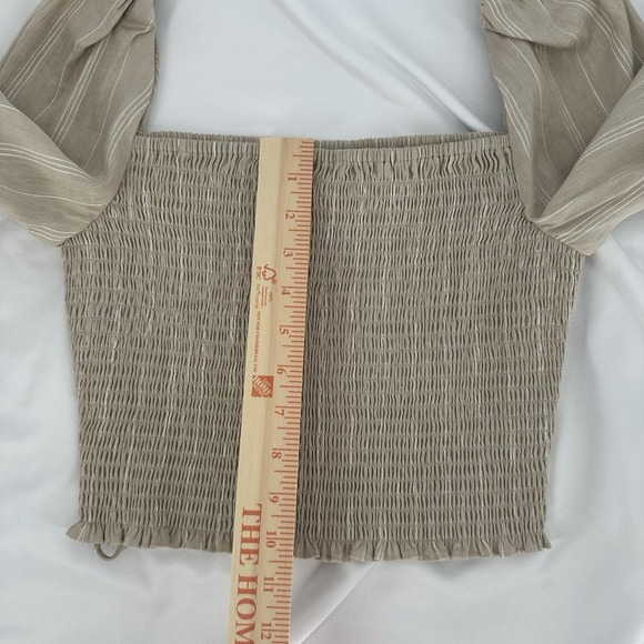 Derek Lam 10 Crosby Women'sLinen Blend Puffy Sleeve Striped Smocked Blouse Sz 4 - Picture 8 of 9